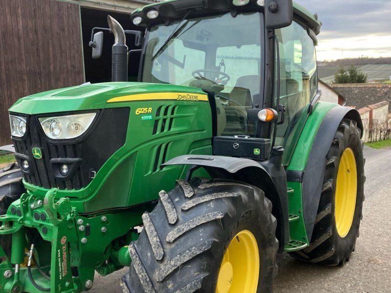 John Deere 6125R