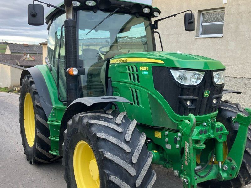 John Deere 6125R