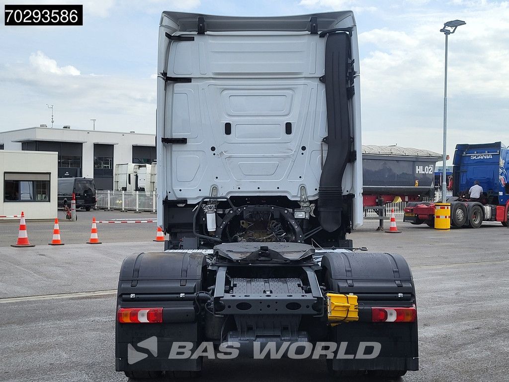 Mercedes Actros 1851 4X2 BigSpace 2xTanks Euro 6