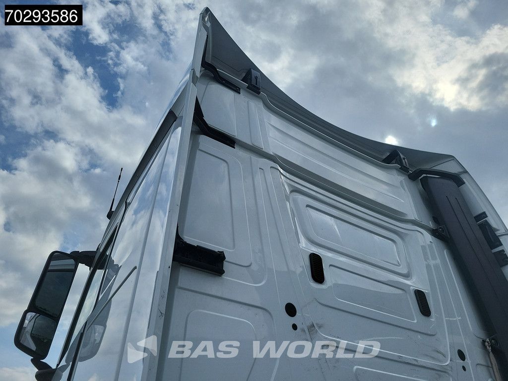 Mercedes Actros 1851 4X2 BigSpace 2xTanks Euro 6