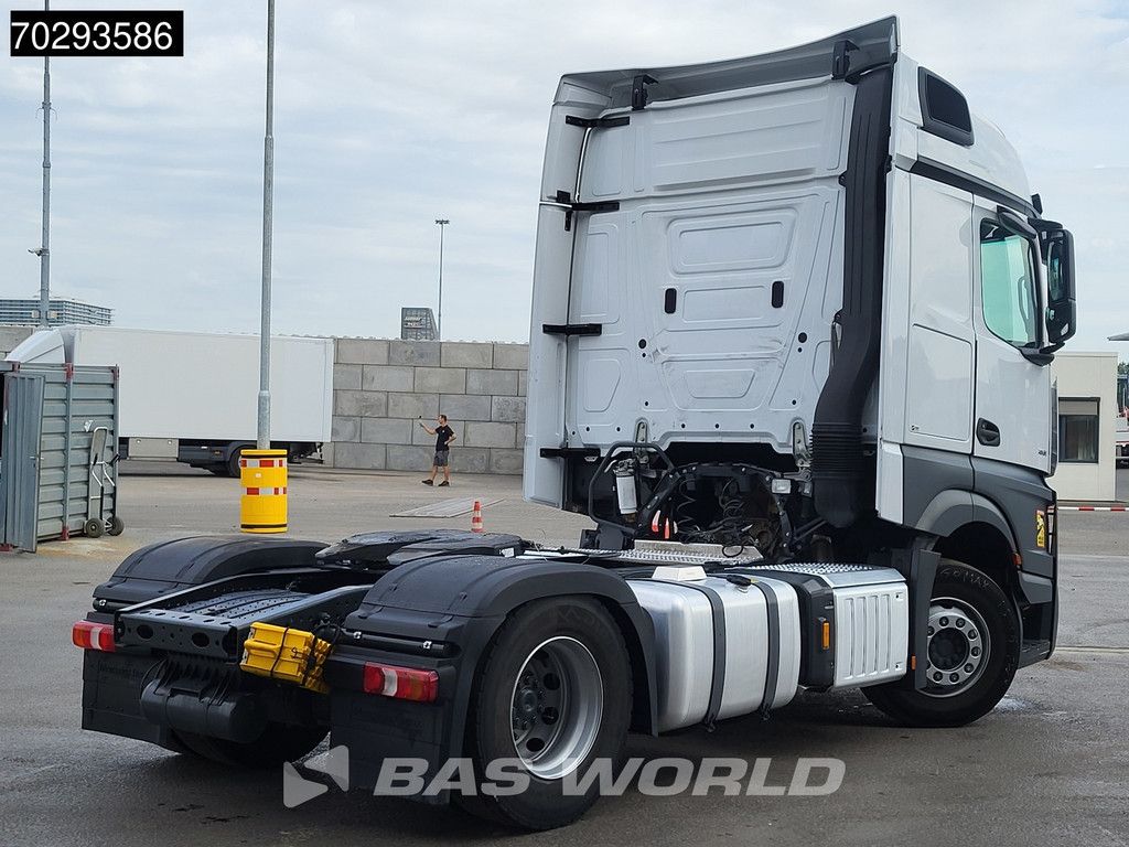 Mercedes Actros 1851 4X2 BigSpace 2xTanks Euro 6