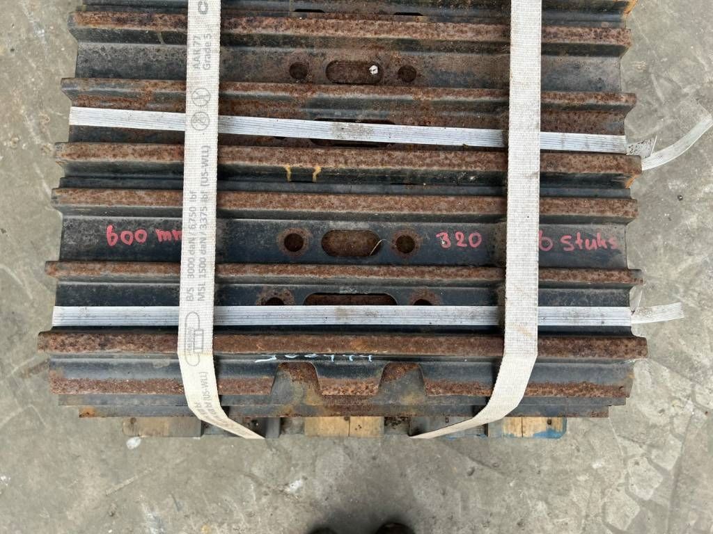 CAT 320D / 323D 3 Grouser 600mm