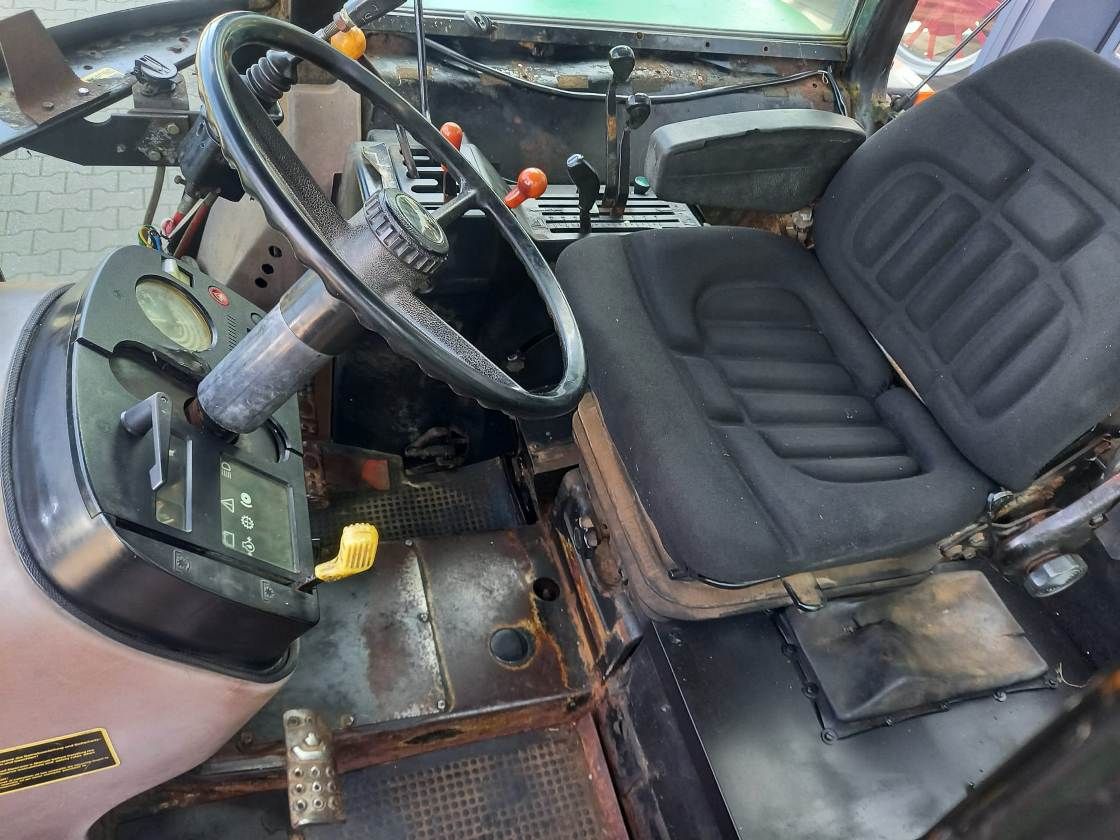 John Deere 2850 + frontlader