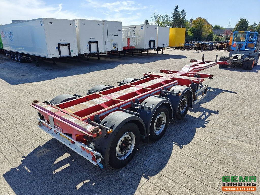 D-Tec FLEXITRAILER 3-axle SAF - MULTI - Disc brakes - Lift axle - All connections - 4749 kg - 04/2026 MOT