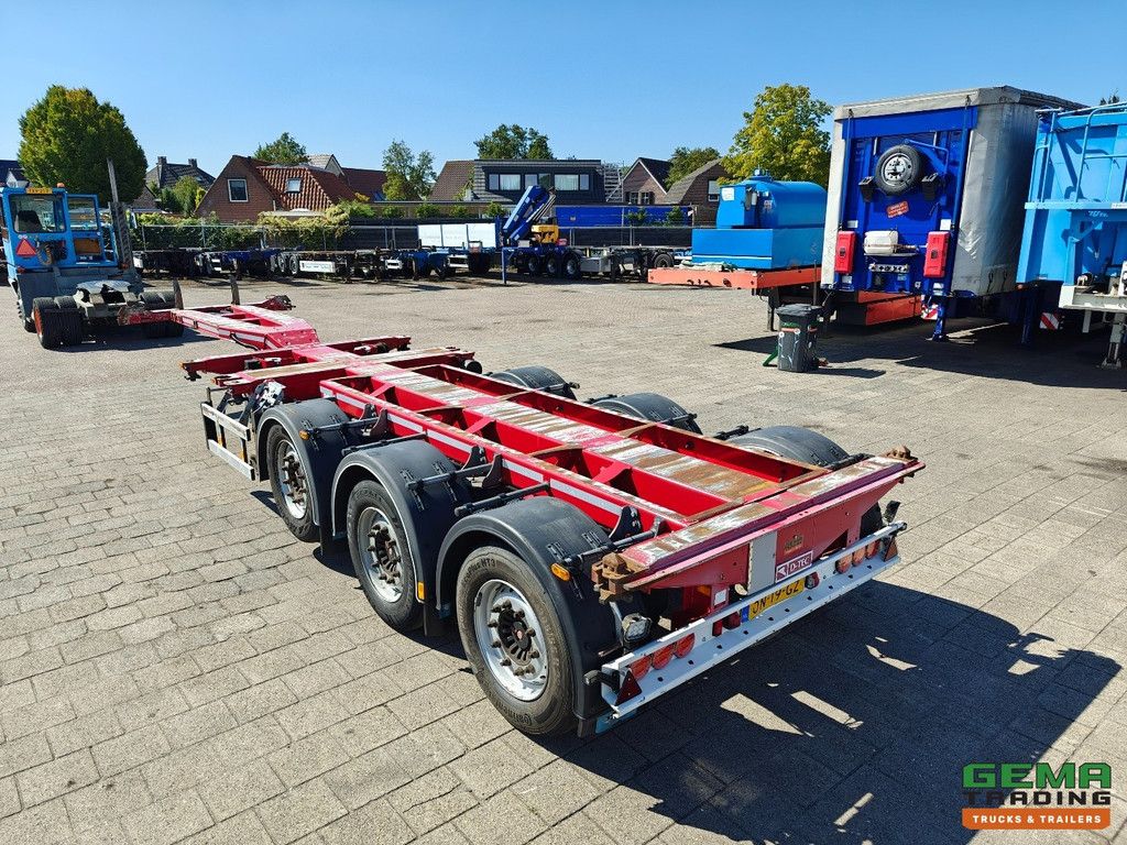 D-Tec FLEXITRAILER 3-axle SAF - MULTI - Disc brakes - Lift axle - All connections - 4749 kg - 04/2026 MOT