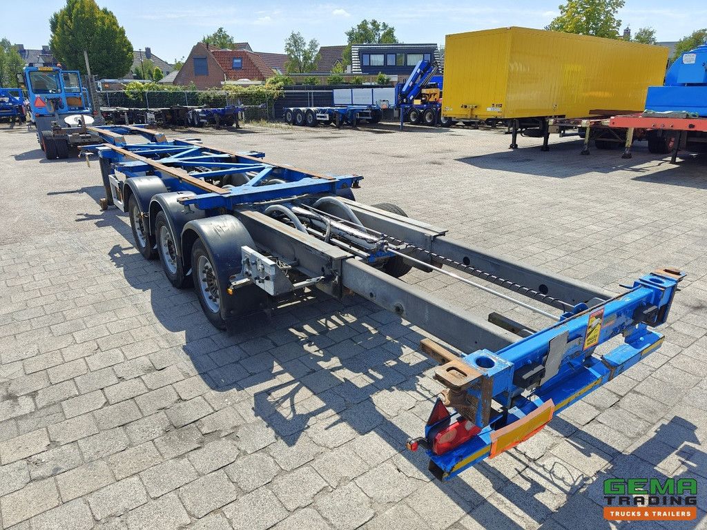 Van Hool 3B0079 3-axle SAF - Disc brakes - All connections / Universal chassis - 10 units in stock