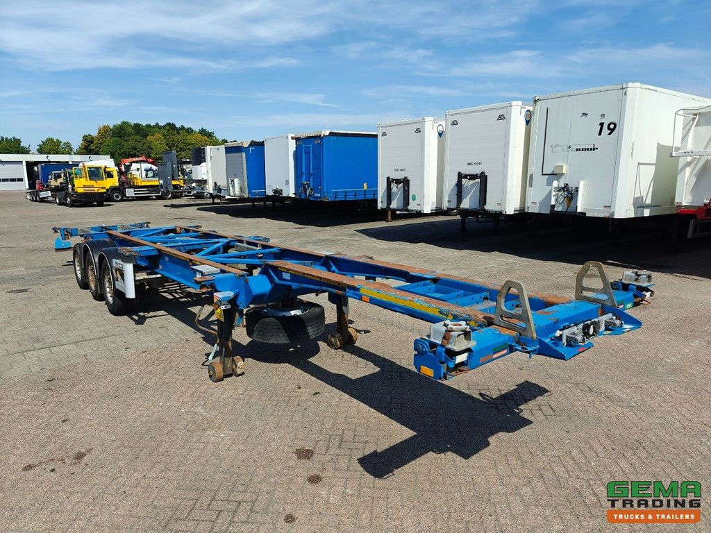 Van Hool 3B0079 3-axle SAF - Disc brakes - All connections / Universal chassis - 10 units in stock