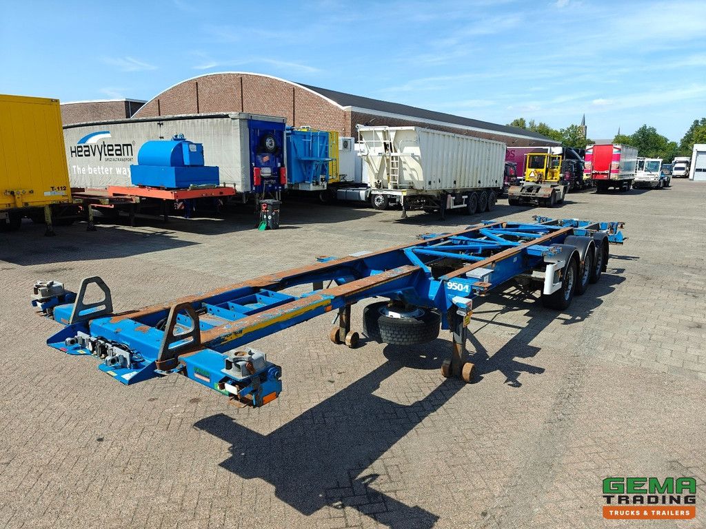 Van Hool 3B0079 3-axle SAF - Disc brakes - All connections / Universal chassis - 10 units in stock