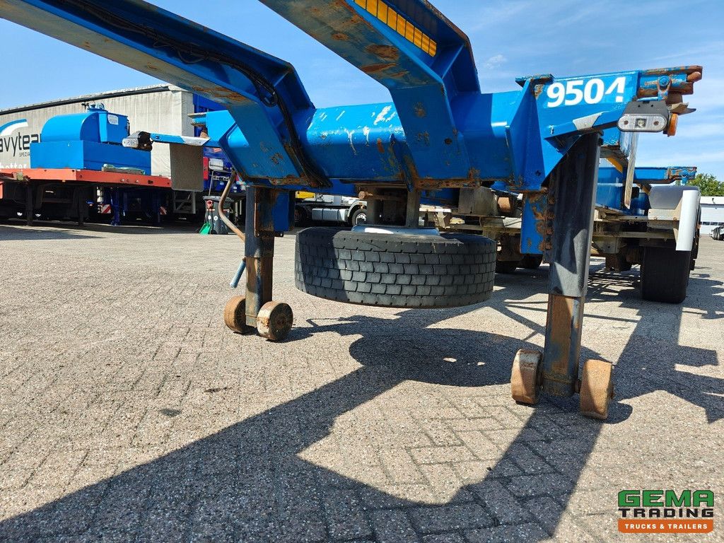 Van Hool 3B0079 3-axle SAF - Disc brakes - All connections / Universal chassis - 10 units in stock