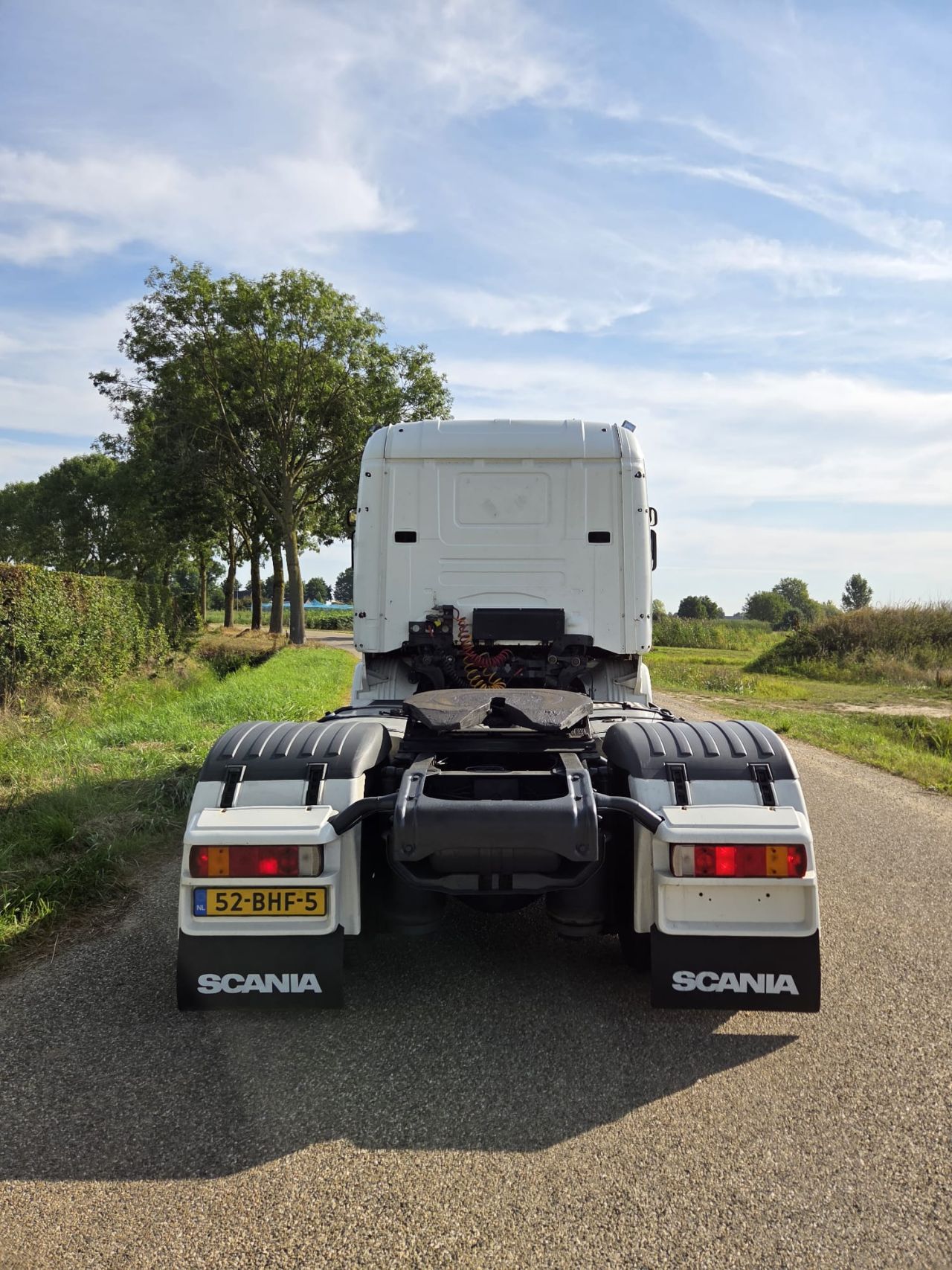SCANIA 144L-460 V8 2001 Trekker NIEUWE APK
