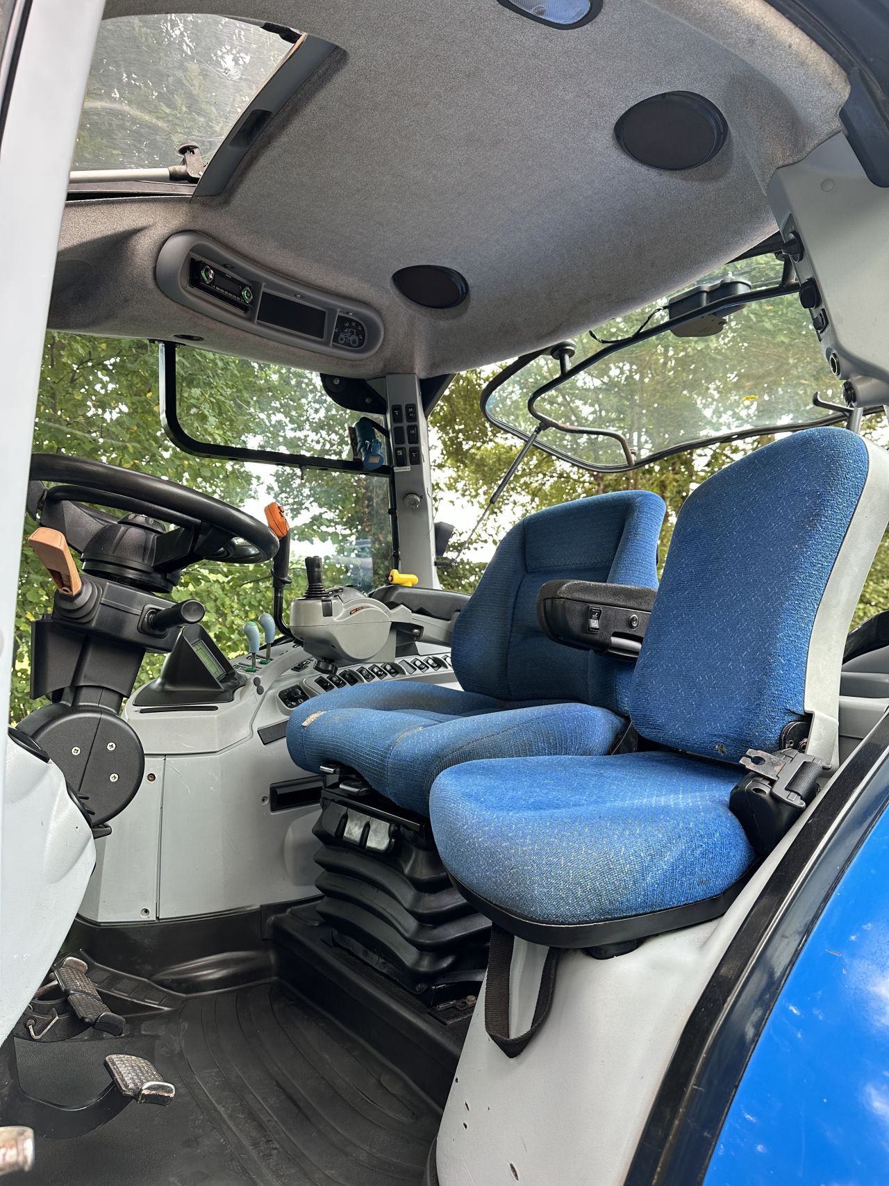 New Holland T7030 PC