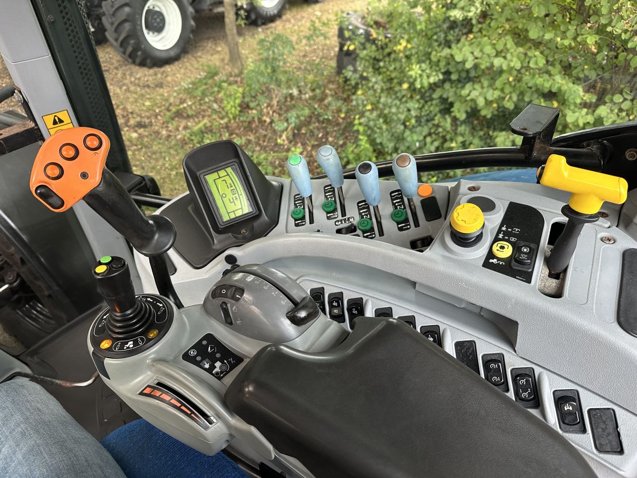 New Holland T7030 PC