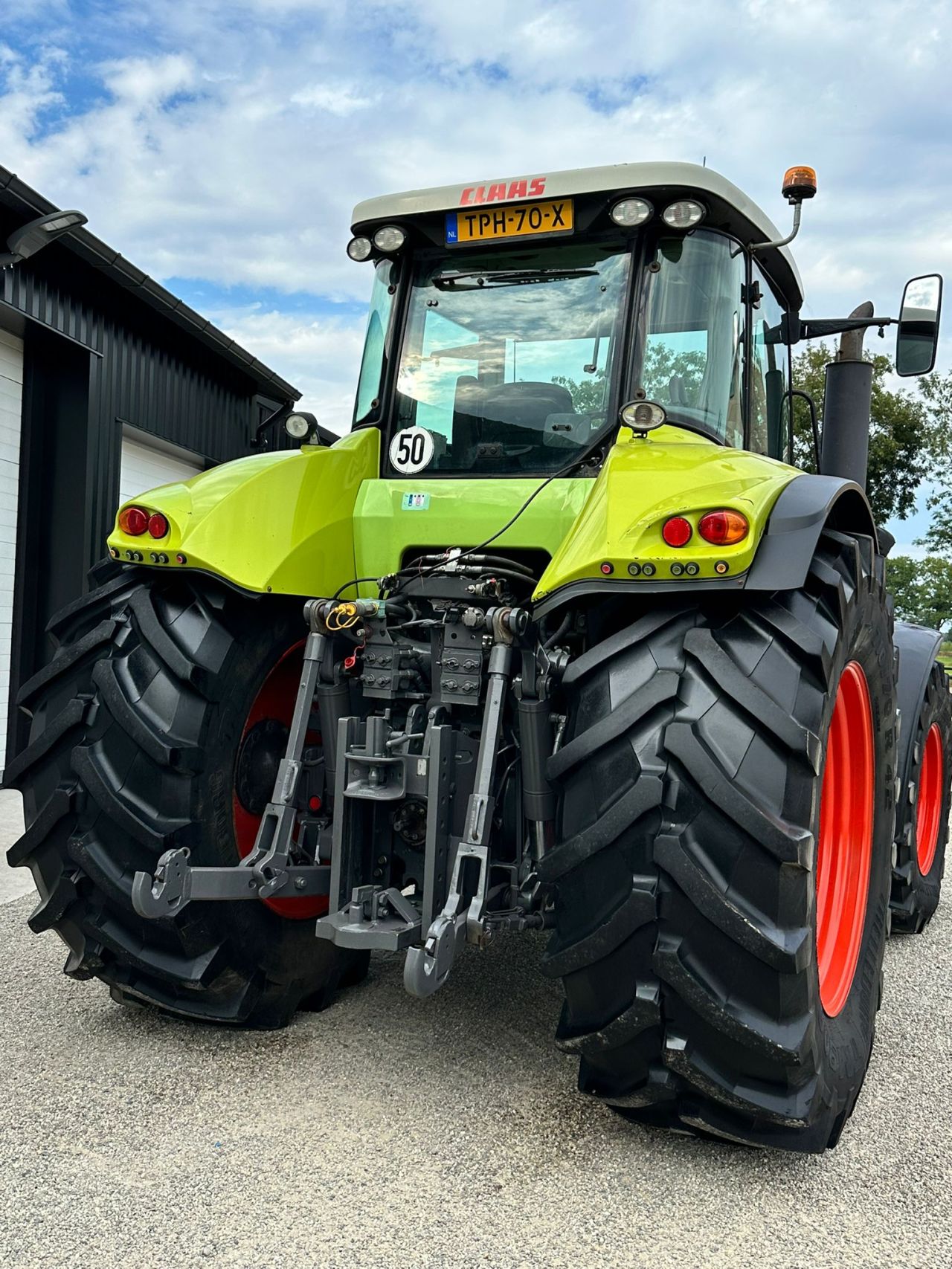 TE KOOP: zeer nette CLAAS AXION 850