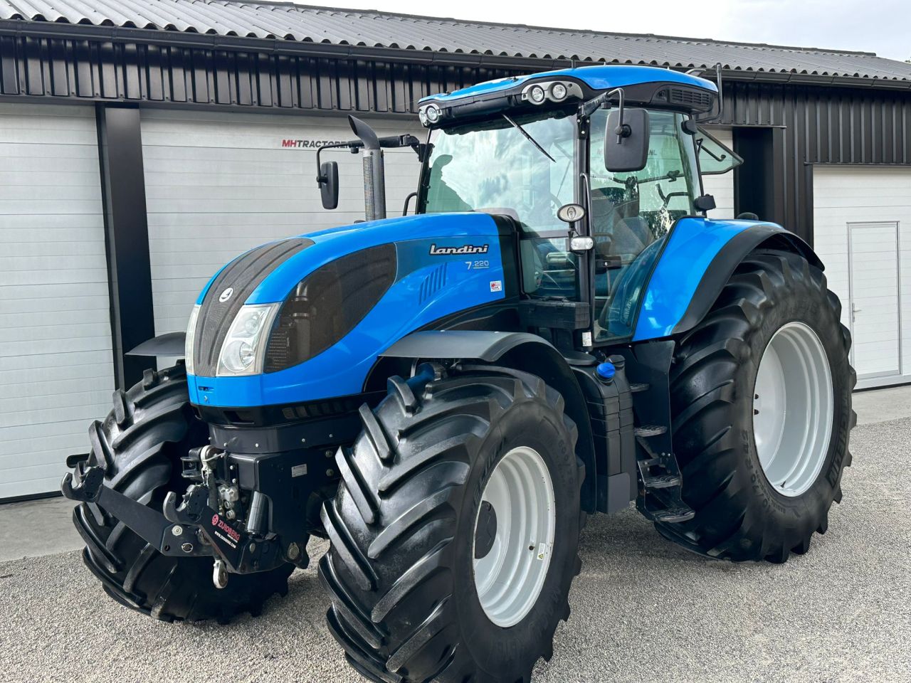 TE KOOP: zeer nette LANDINI 7.220