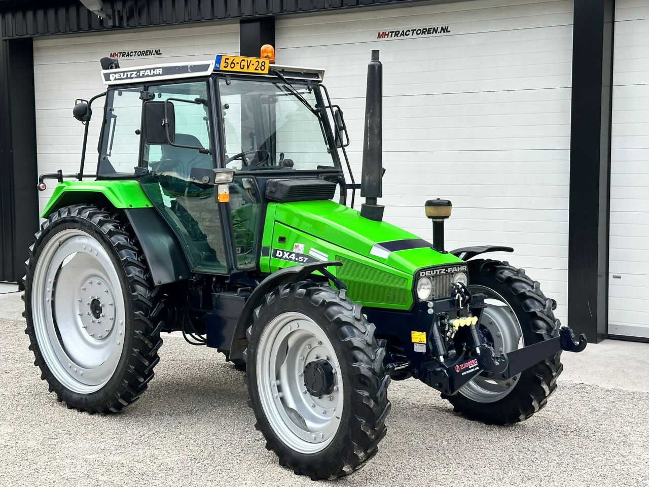 TE KOOP: zeer nette DEUTZ DX 4.57