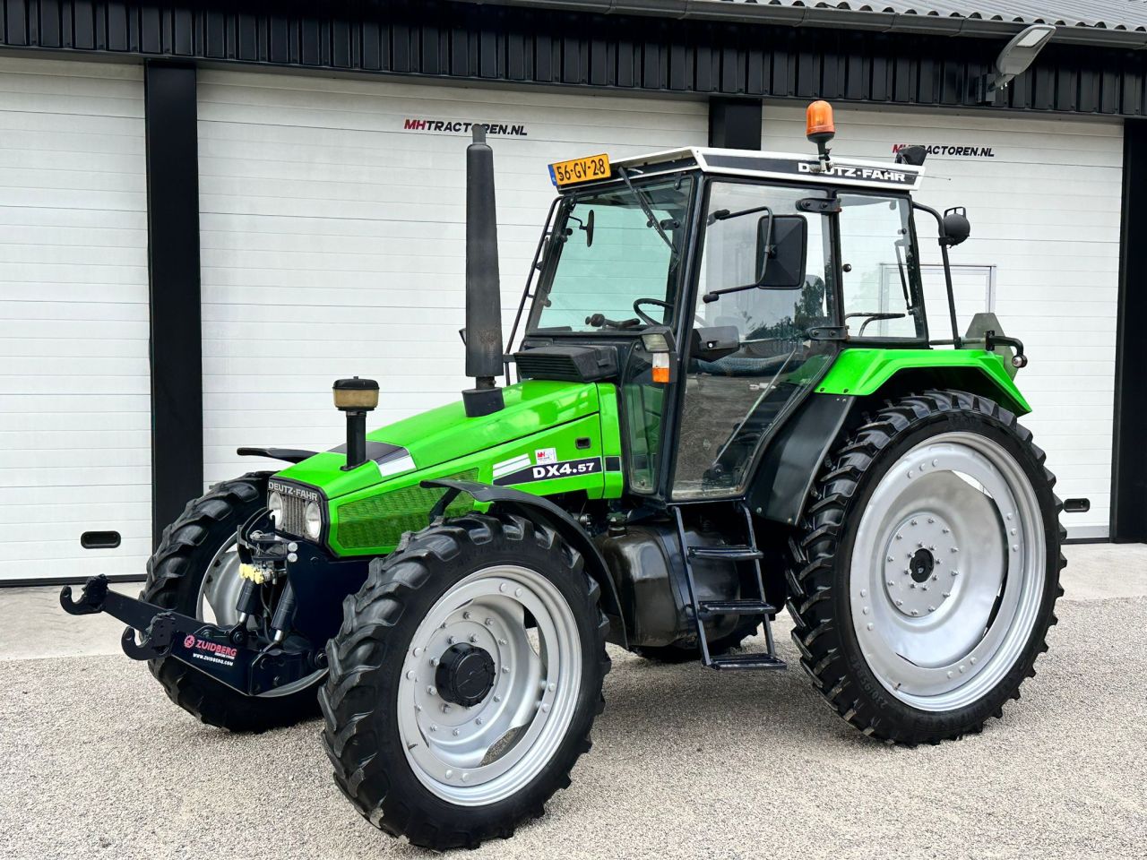 TE KOOP: zeer nette DEUTZ DX 4.57