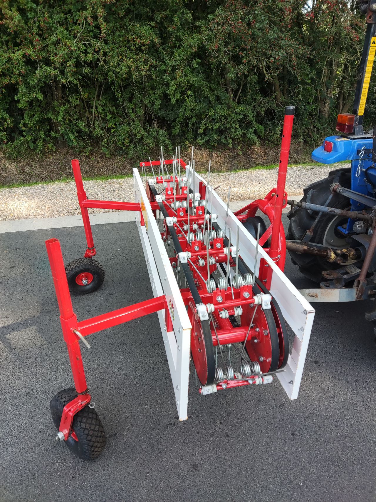 KRAFTER bandhooier / hooikeerder (werkbreedte 2,10, z.g.a.n)