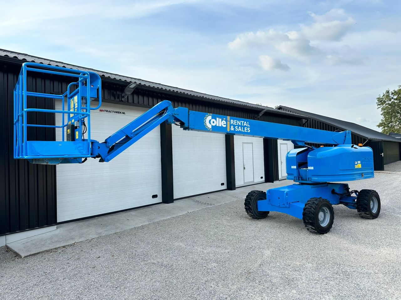 TE KOOP: zeer nette GENIE S45 hoogwerker