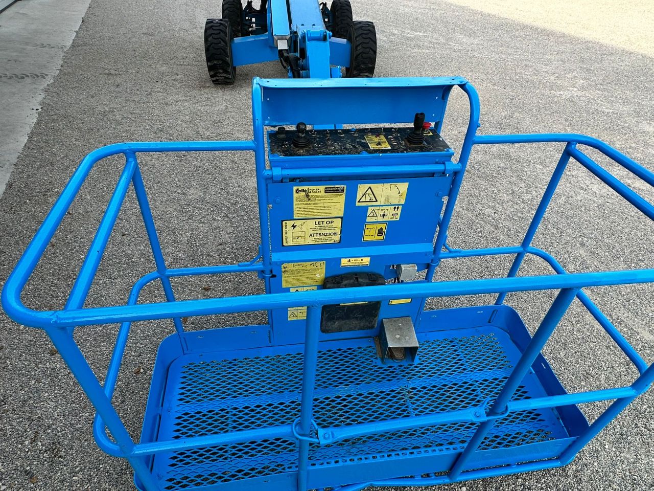 TE KOOP: zeer nette GENIE S45 hoogwerker
