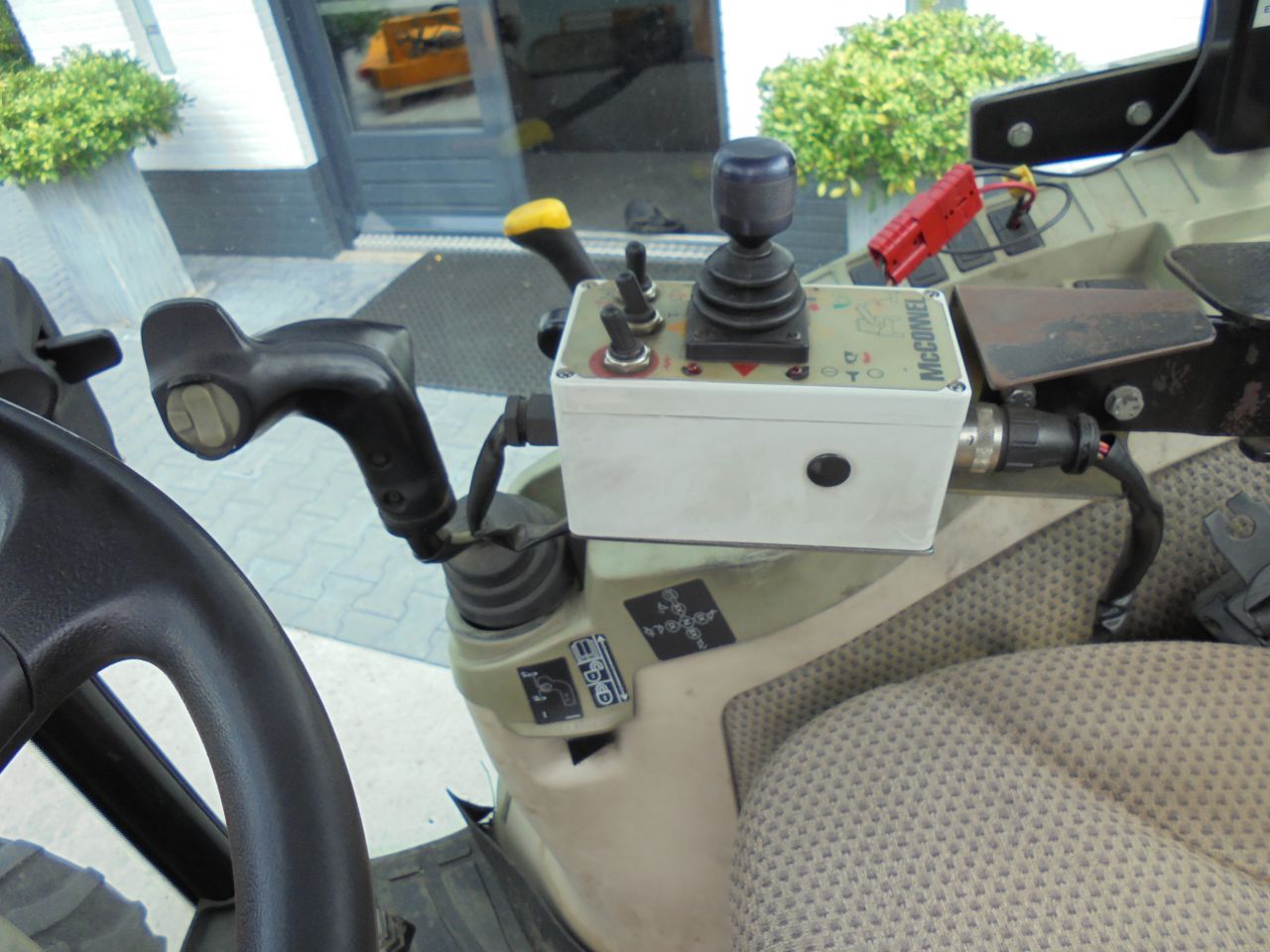 John deere 3045R mc connel heggensnoier/klepelbak