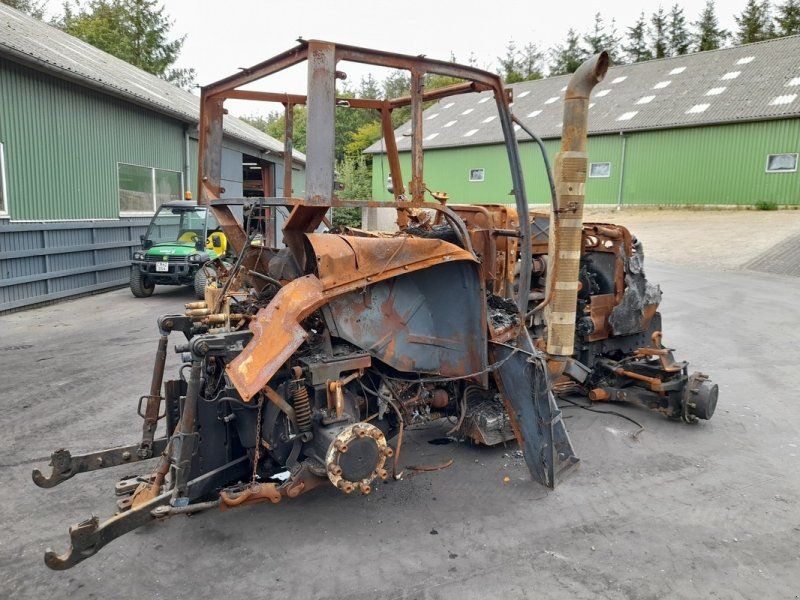 New Holland T7550