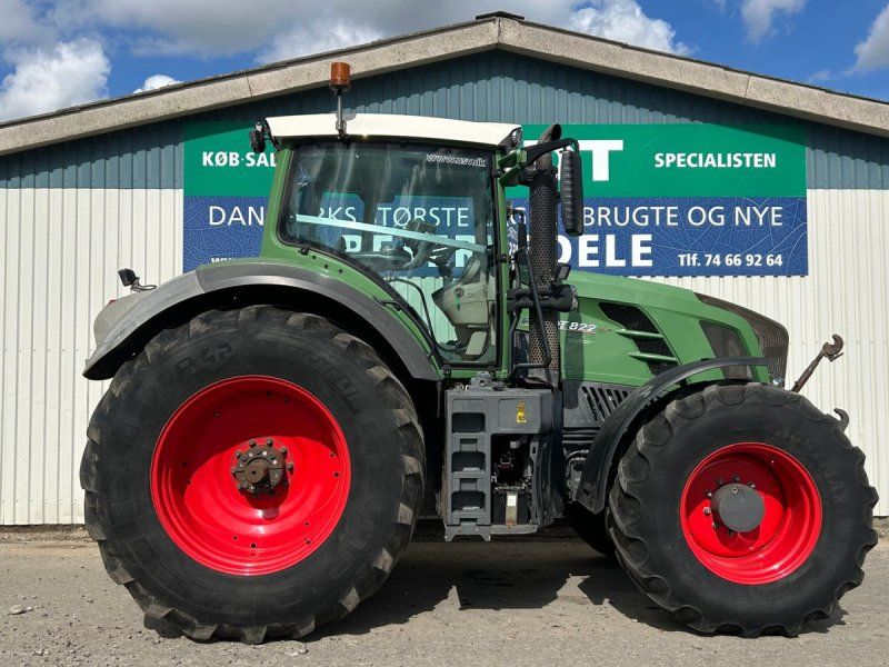 Fendt 822 Vario SCR Profi Plus Med Front PTO