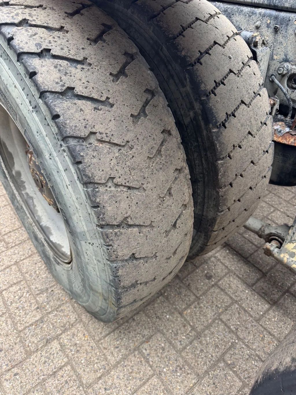 Mercedes-Benz SK 2544 **BELGIAN TRUCK-V8-MANUAL GEARBOX**