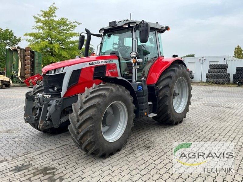 Massey Ferguson 7S.210 DYNA-VT