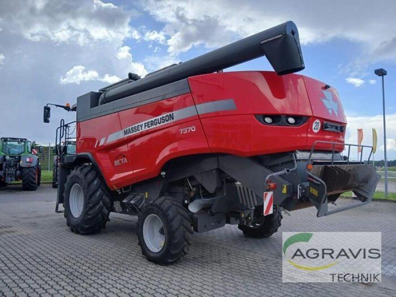 Massey Ferguson 7370
