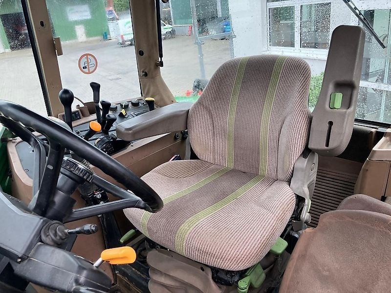 John Deere 7710 TLS, FL Stoll FZ 60.1