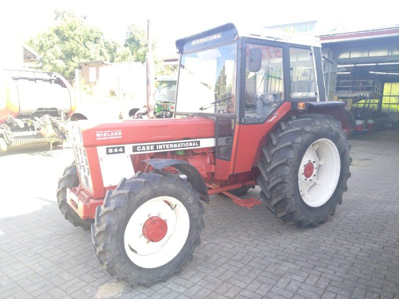 IHC 844 AS