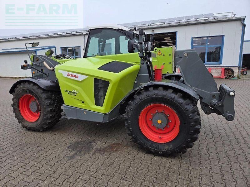 Claas scorpion 746