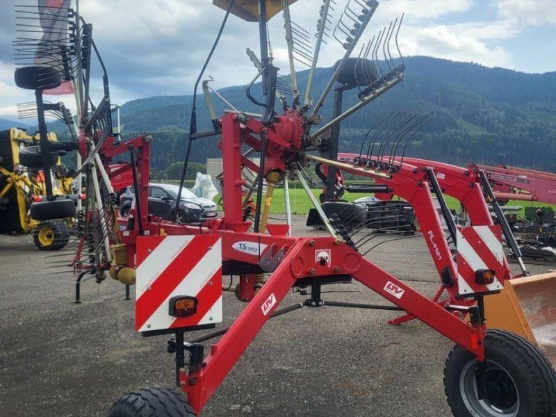 Fella ts 1402 seitenschwader