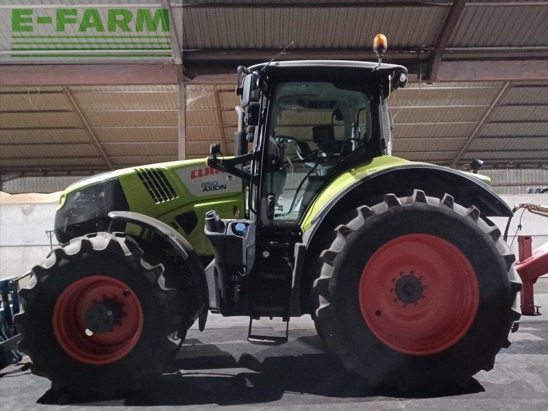 Claas AXION 850