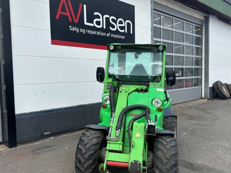 Avant 750 Kabine og redskaber