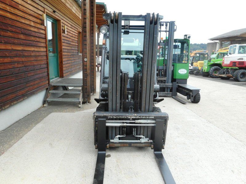 Nissan Y1D2A25Q Tripl 4,5m + SS + ZV + Kabine