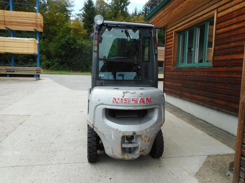 Nissan Y1D2A25Q Tripl 4,5m + SS + ZV + Kabine