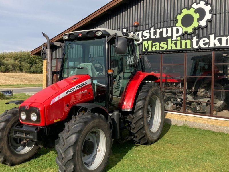 Massey Ferguson 5445