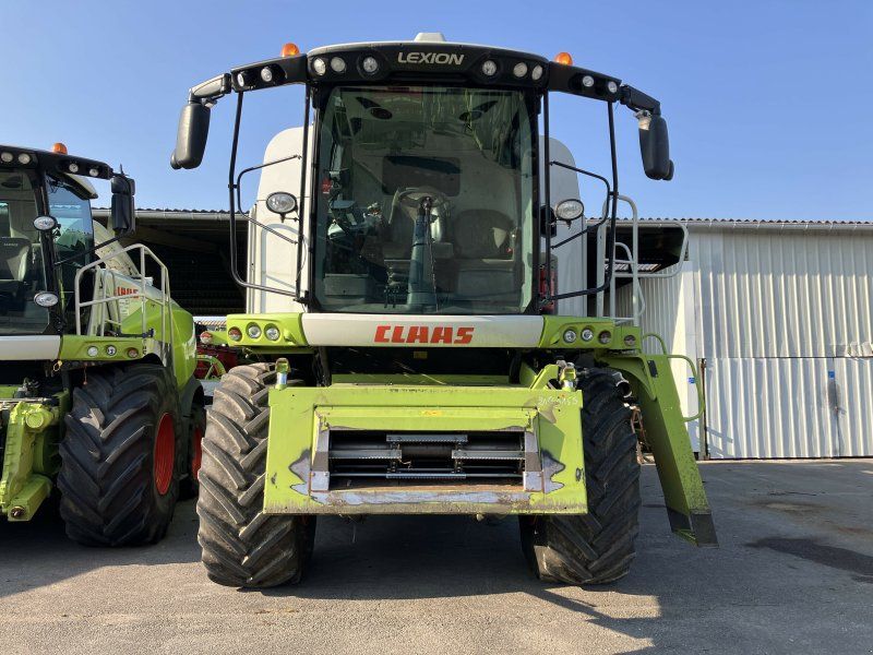 Claas LION 740