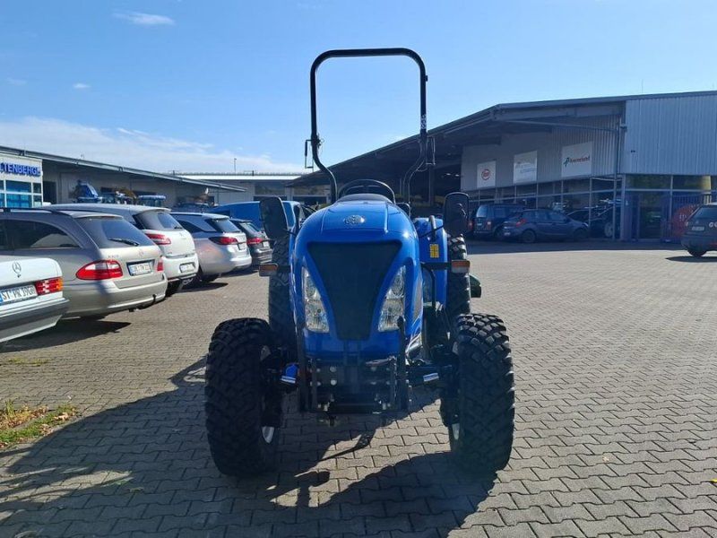 New Holland Boomer 50