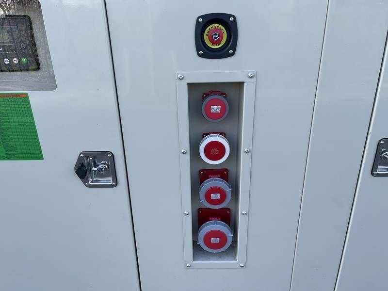 Cummins 220 kVA