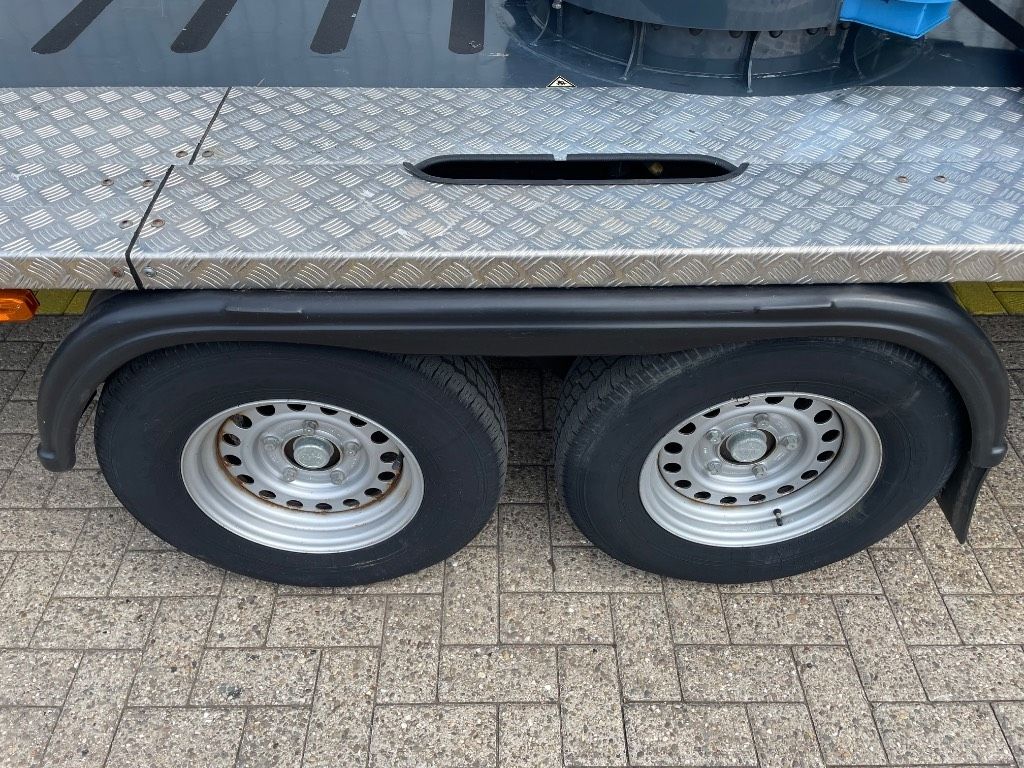 Böcker AHK 30/1500