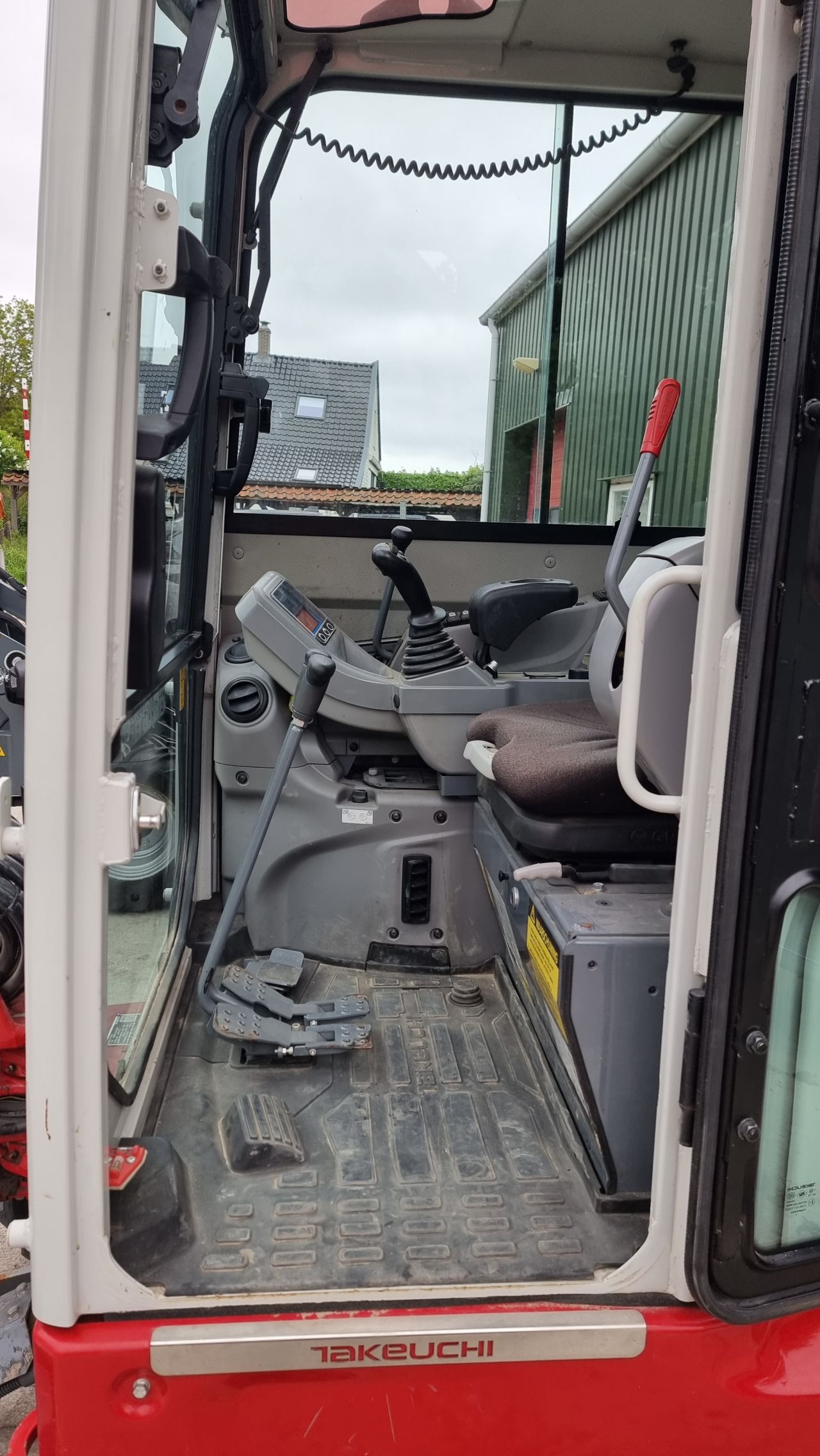 Takeuchi TB325R