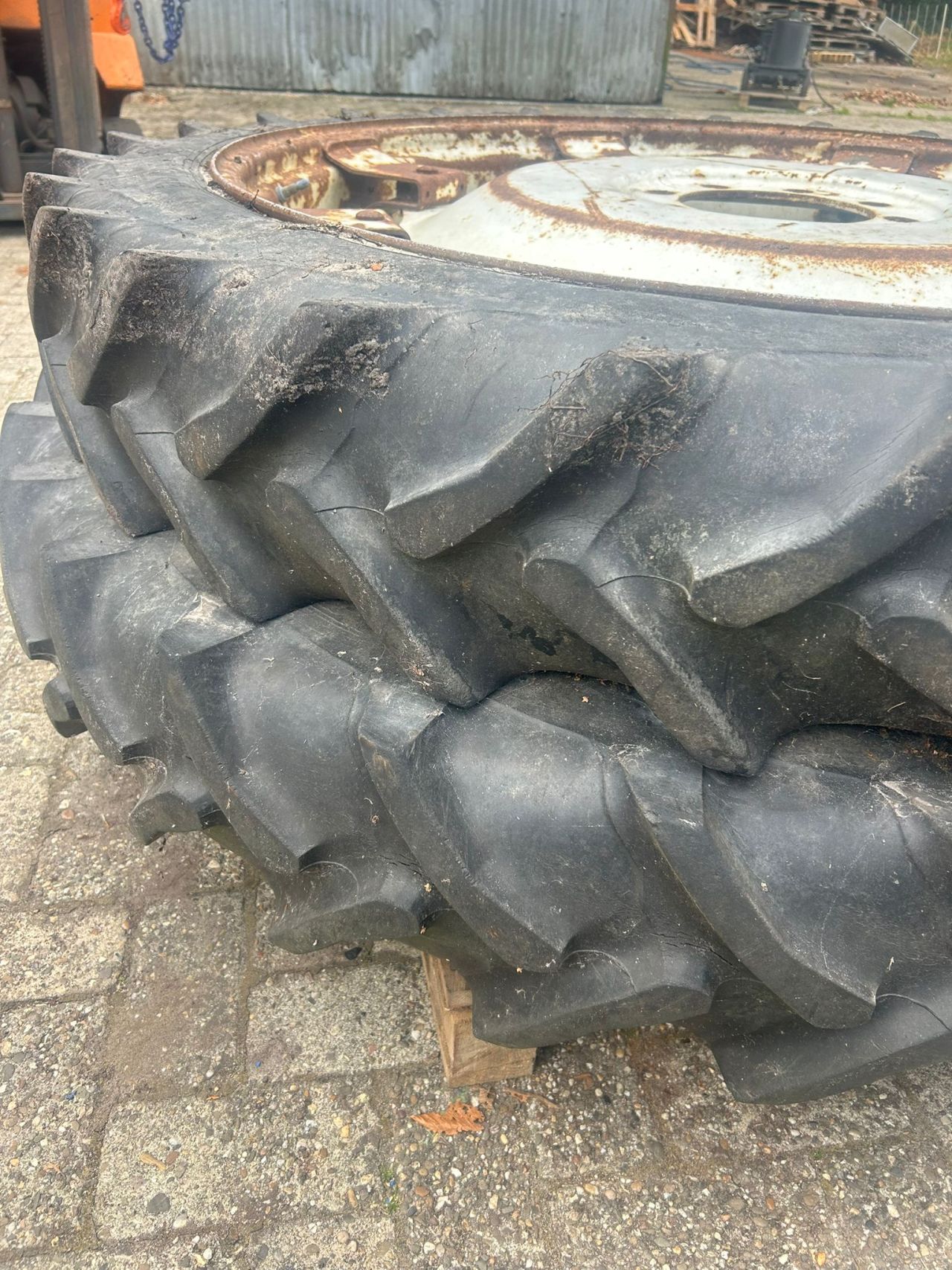 Landbouwwielen, dubbellucht 600/65r38 480/65r28 etc. MOLCON