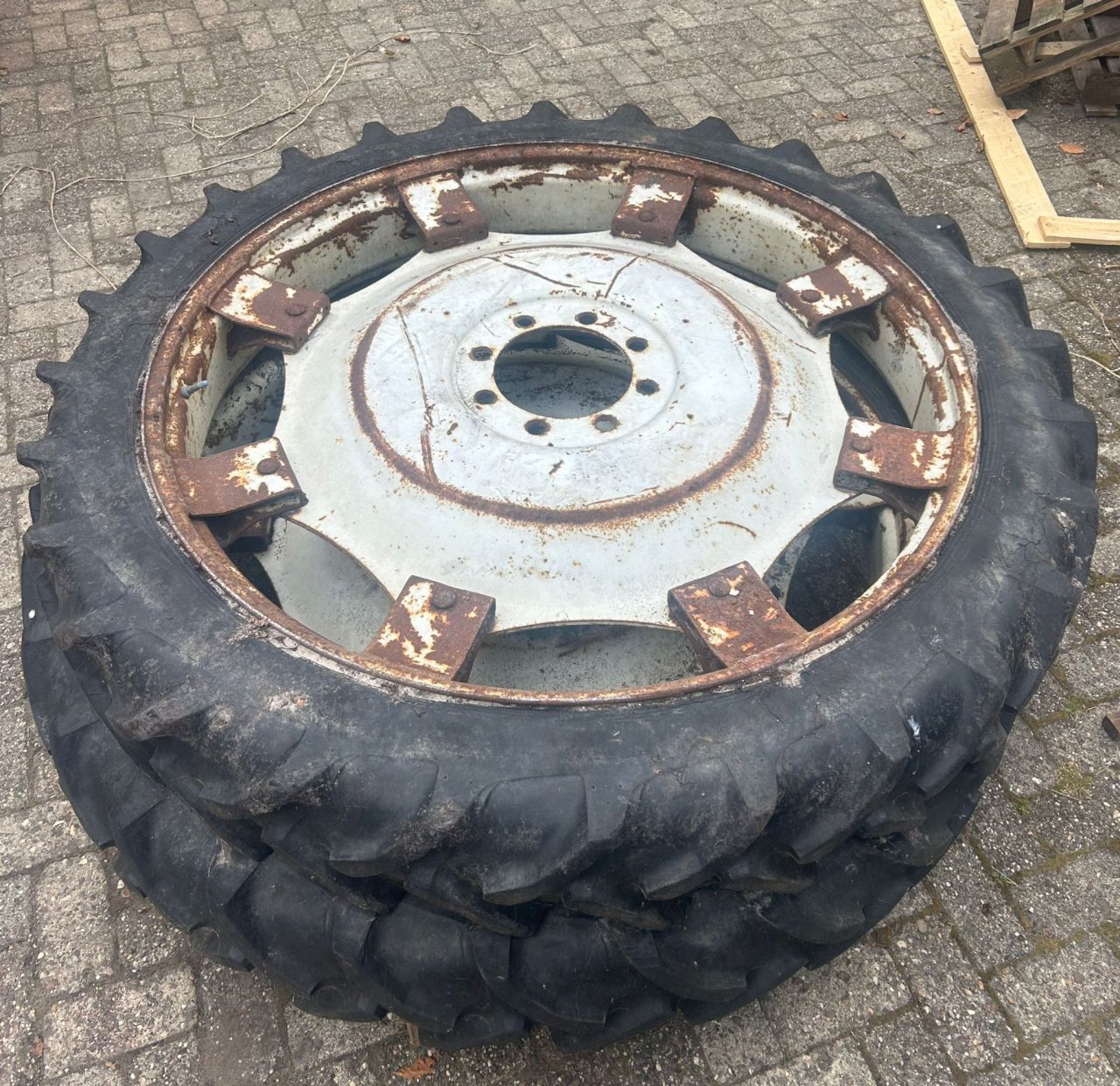 Landbouwwielen, dubbellucht 600/65r38 480/65r28 etc. MOLCON