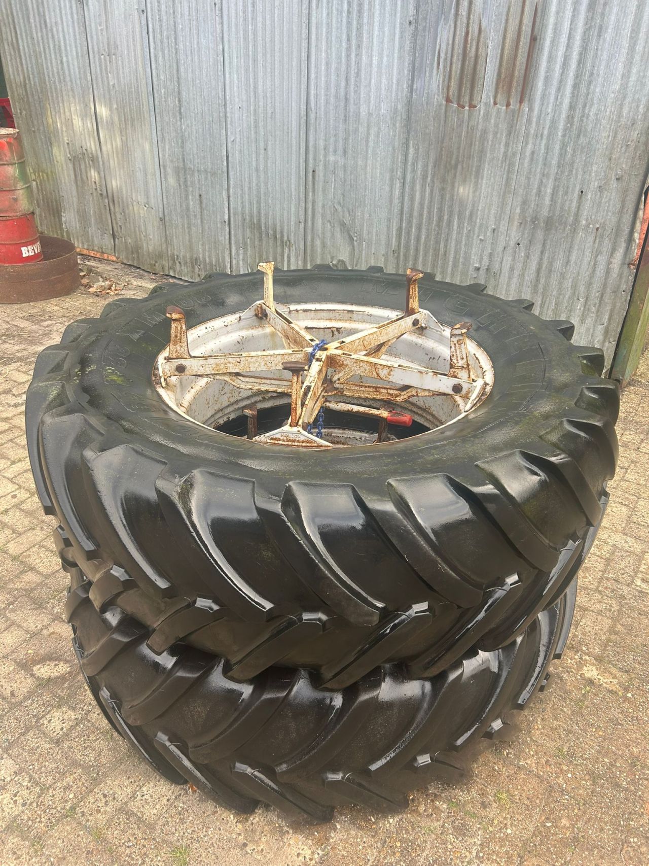 Landbouwwielen, dubbellucht 600/65r38 480/65r28 etc. MOLCON