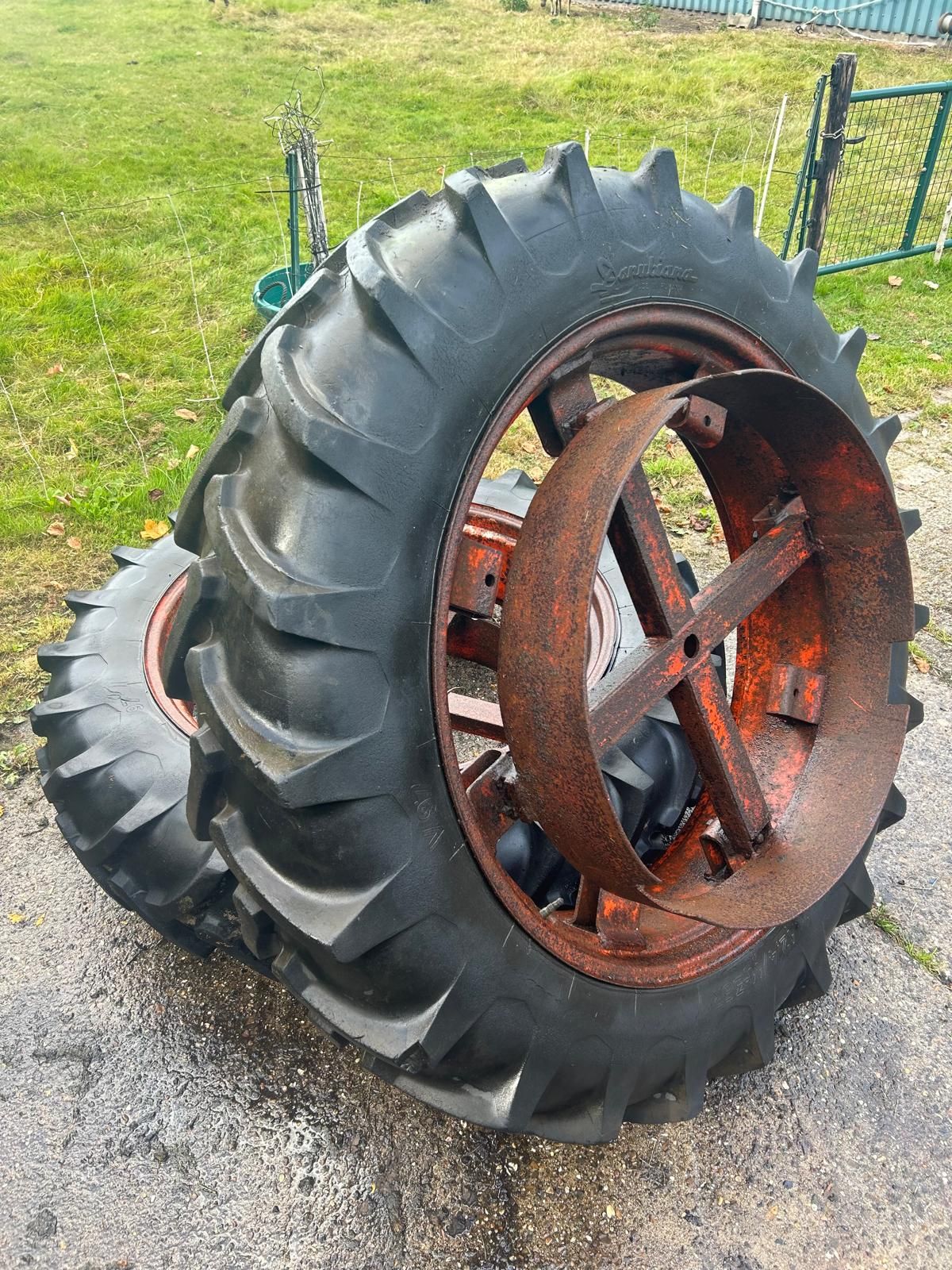 Landbouwwielen, dubbellucht 600/65r38 480/65r28 etc. MOLCON