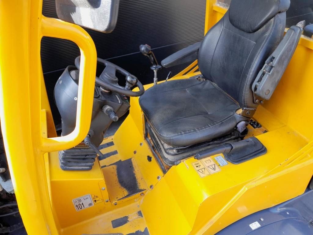 Eurotrac W13 shovel loader met bak en vorken