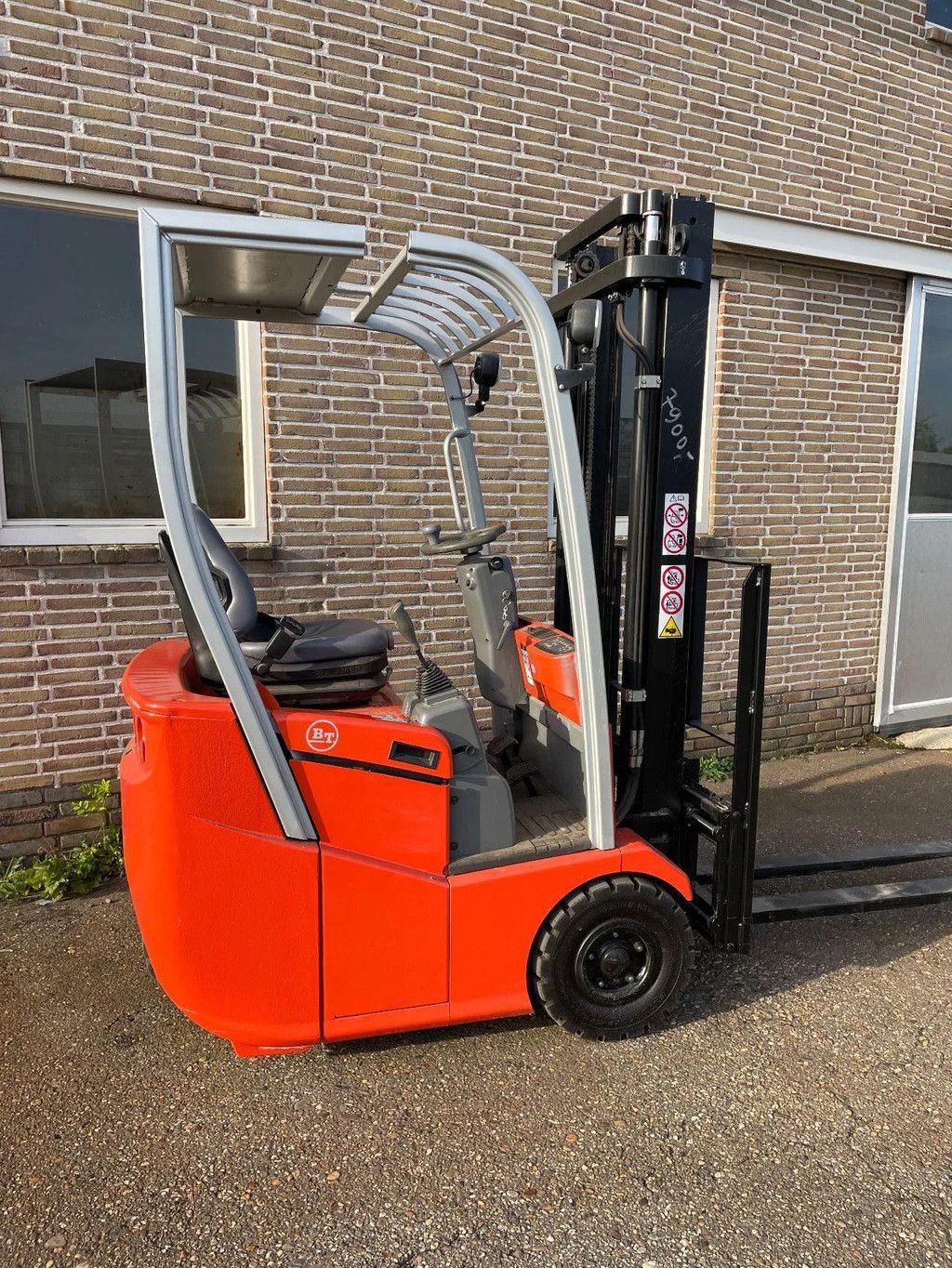 BT C3E100R /Cesab blitz 100 electrische compacte heftruck