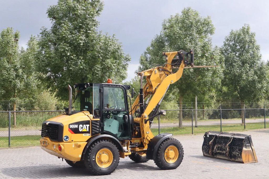 Caterpillar 906M | BUCKET | FORKS | HIGHFLOW | 35 KM/H